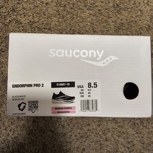 Saucony Endorphin Pro 2